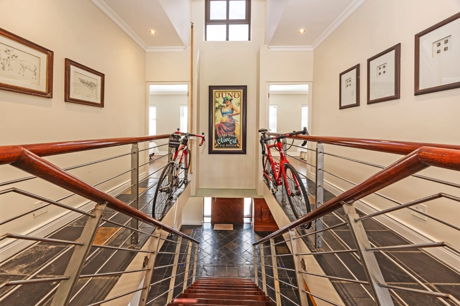 4 Bedroom Property for Sale in Boschenmeer Golf Country Estate Western Cape